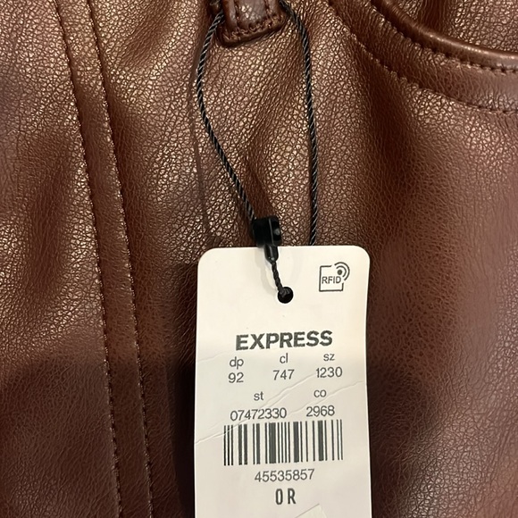 Express ox blood Super High Waisted Faux Leather '90s Slim Pant womens NEW - Picture 8 of 10